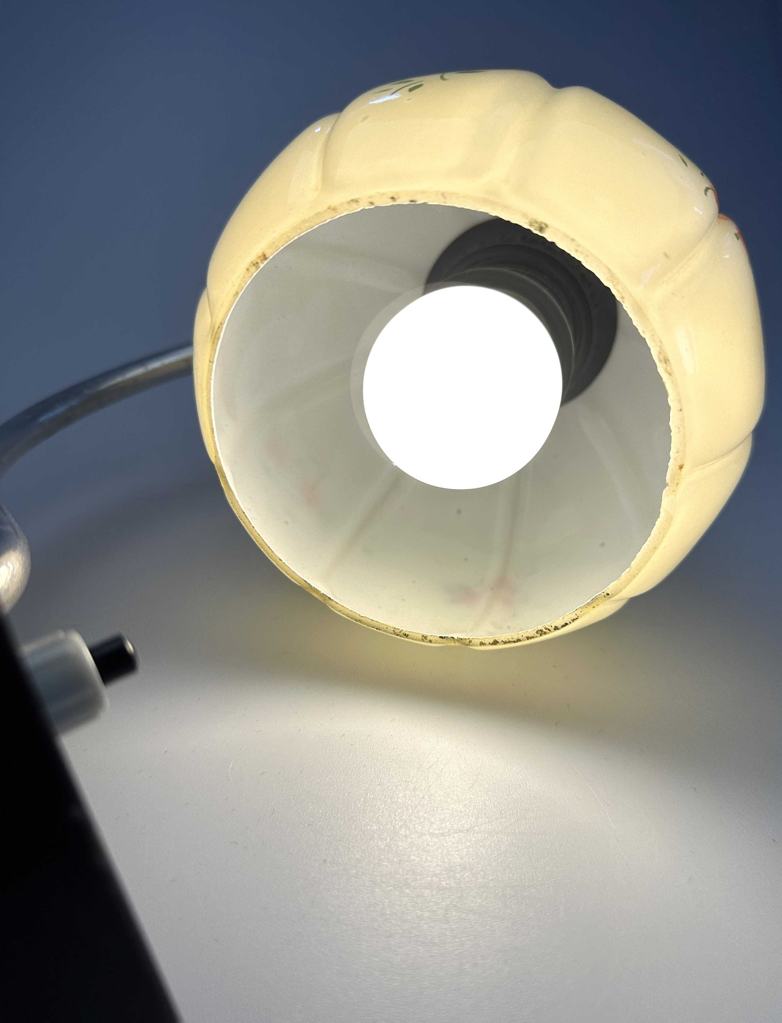Lampka w stylu arc deco szklany klosz na szafkę lub biurko