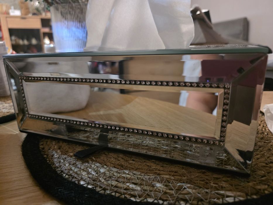 Chustecznik home and you, lustro ,cekiny ,srebrny