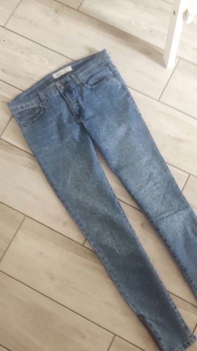 Świetne spodnie-jeansy z zipami rozm S/M