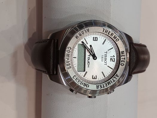 TISSOT Relógios novos (5 unidades 1300€)