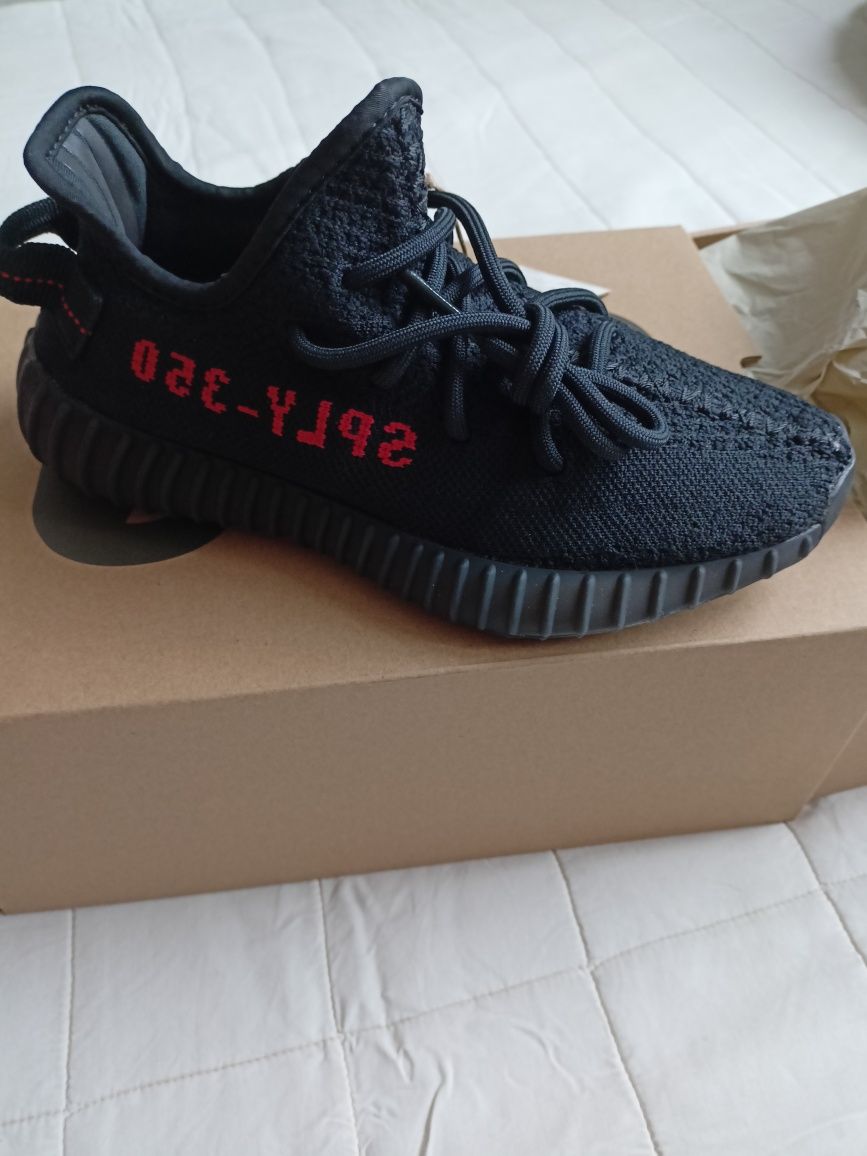 Adidas Yeezy 350 v2 Bred Black Red r. 36