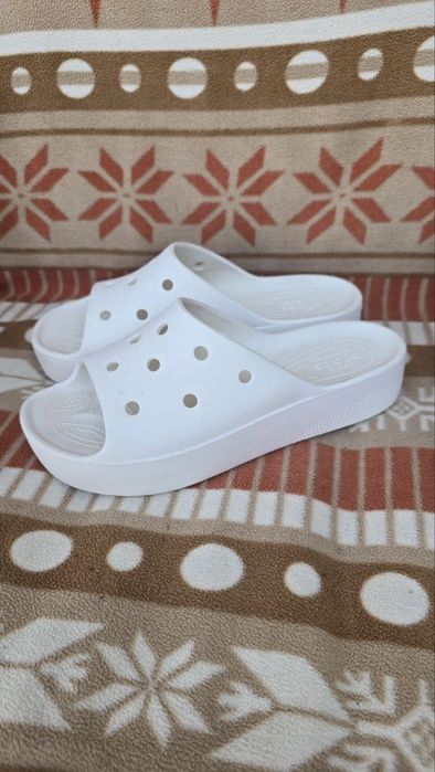 Шлeпки жіночі crocs w8