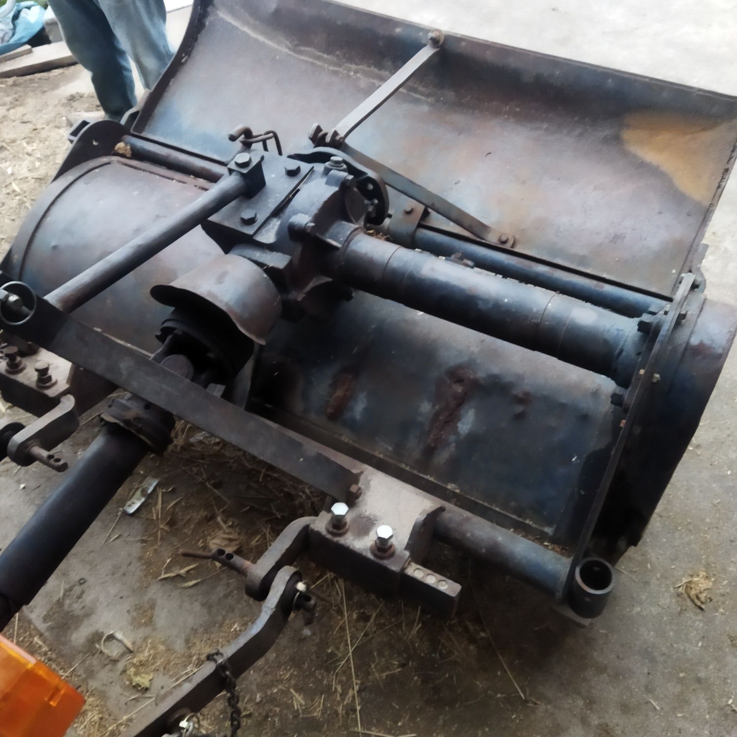 Vendo frese para trator
