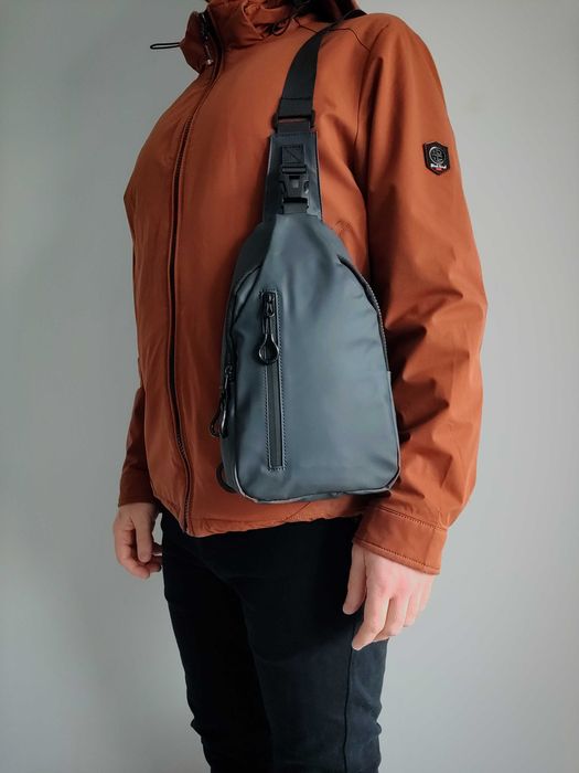 558 Нагрудна сумка слінг