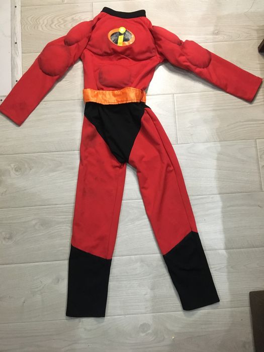 Новорічні костюми супергероїв