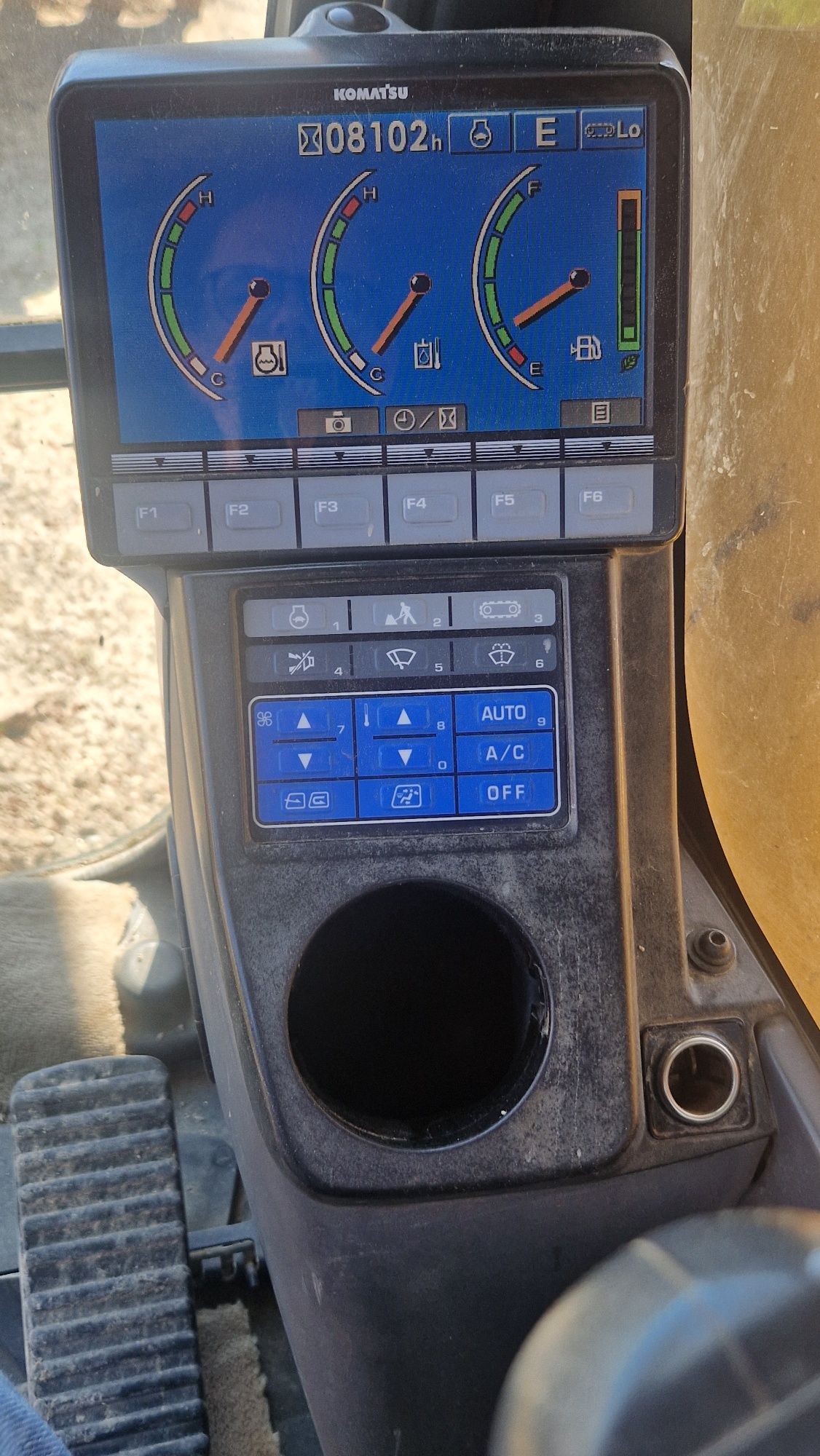 Komatsu pc 210 série 8