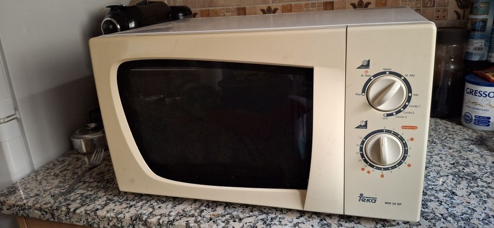 Microondas com grill TEKA