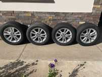 Продаю комплект оригінальних дисків R18 із шинами для BMW X5 F15