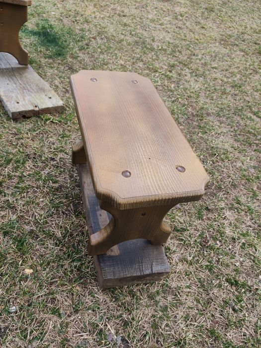 Стільчики.Табурет.скамейка з дерева