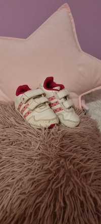 Buty Adidas 22,5