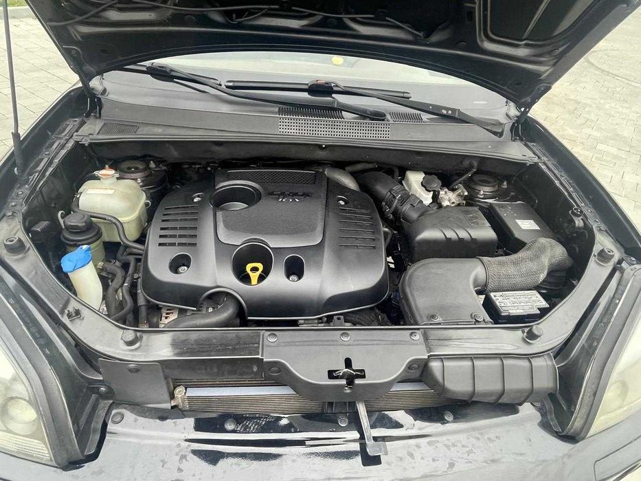 HYUNDAI/Tucson 2009 2.0 диз. 140к.с.  6ст. МКПП