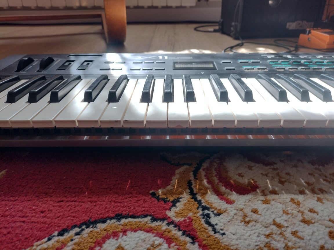 Yamaha DX 11 syntezator FM
