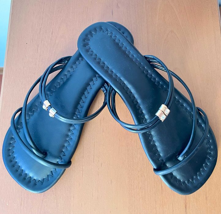 Стильне Літнє Взуття