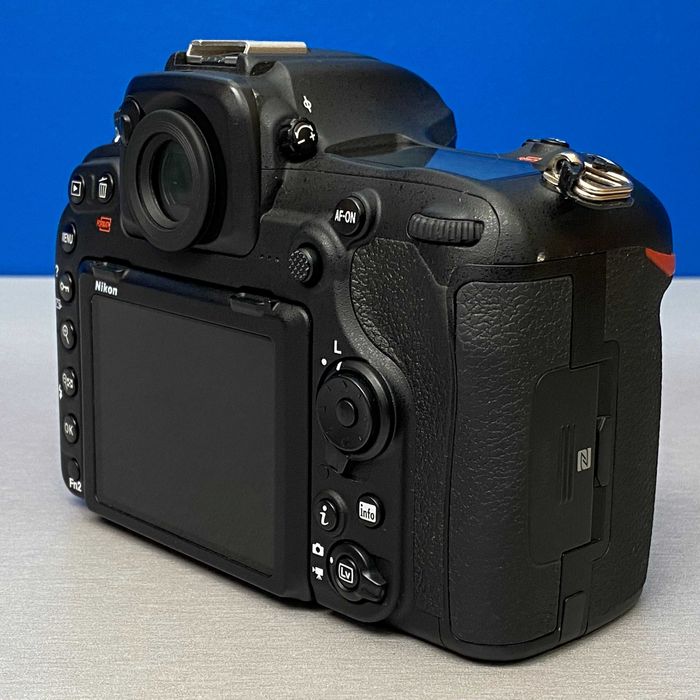 Nikon D500 (Corpo) - 20.9MP