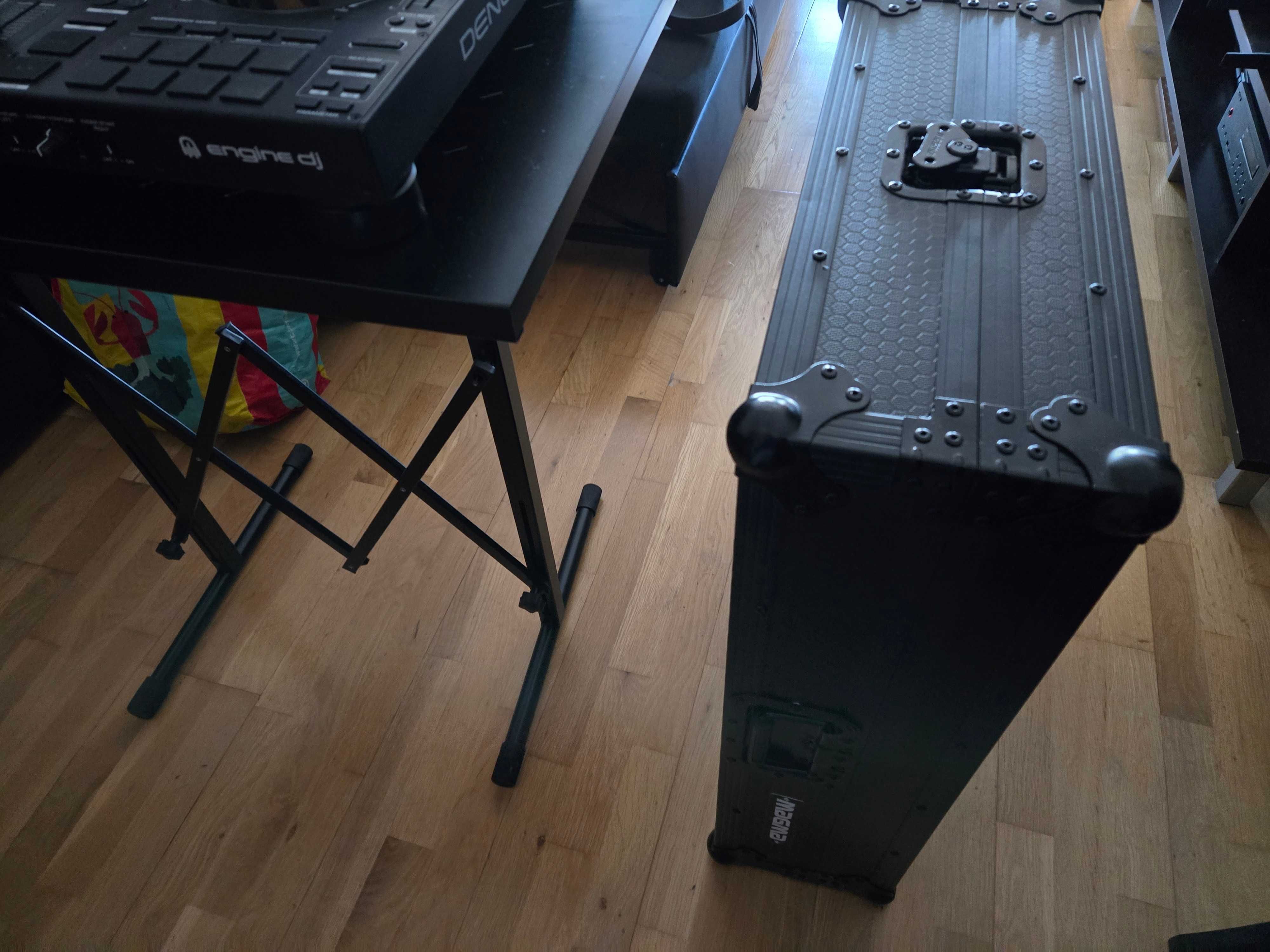 DINON DJ Prime4+ (v4.2) + mala + SSD interno 1TB + 50.000 Musicas