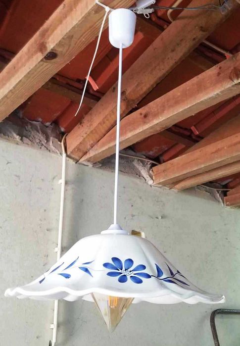 Candeeiro de suspensão cerâmica pintada a mão