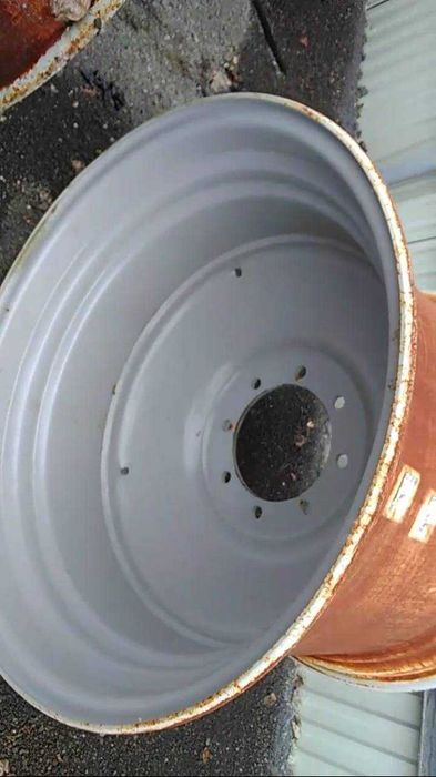 Диски нові LAVERDA DW27*32 під шини 800/65/r32