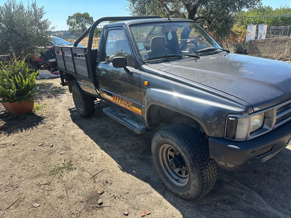 Toyota Hilux 2.4  4x4