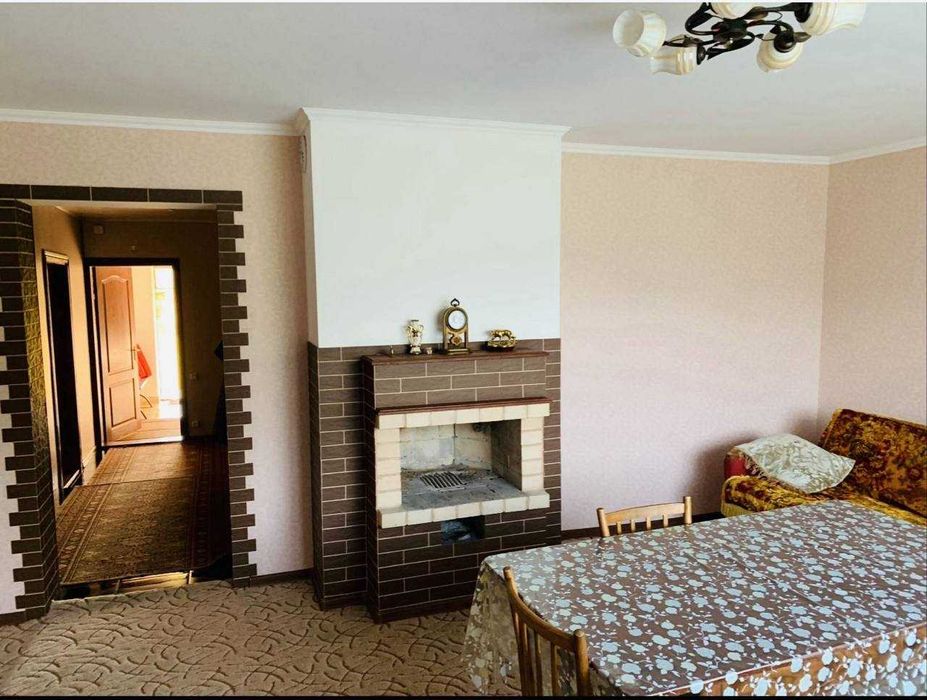 Здається в довготривалу оренду затишний будинок - камін, WI-FI