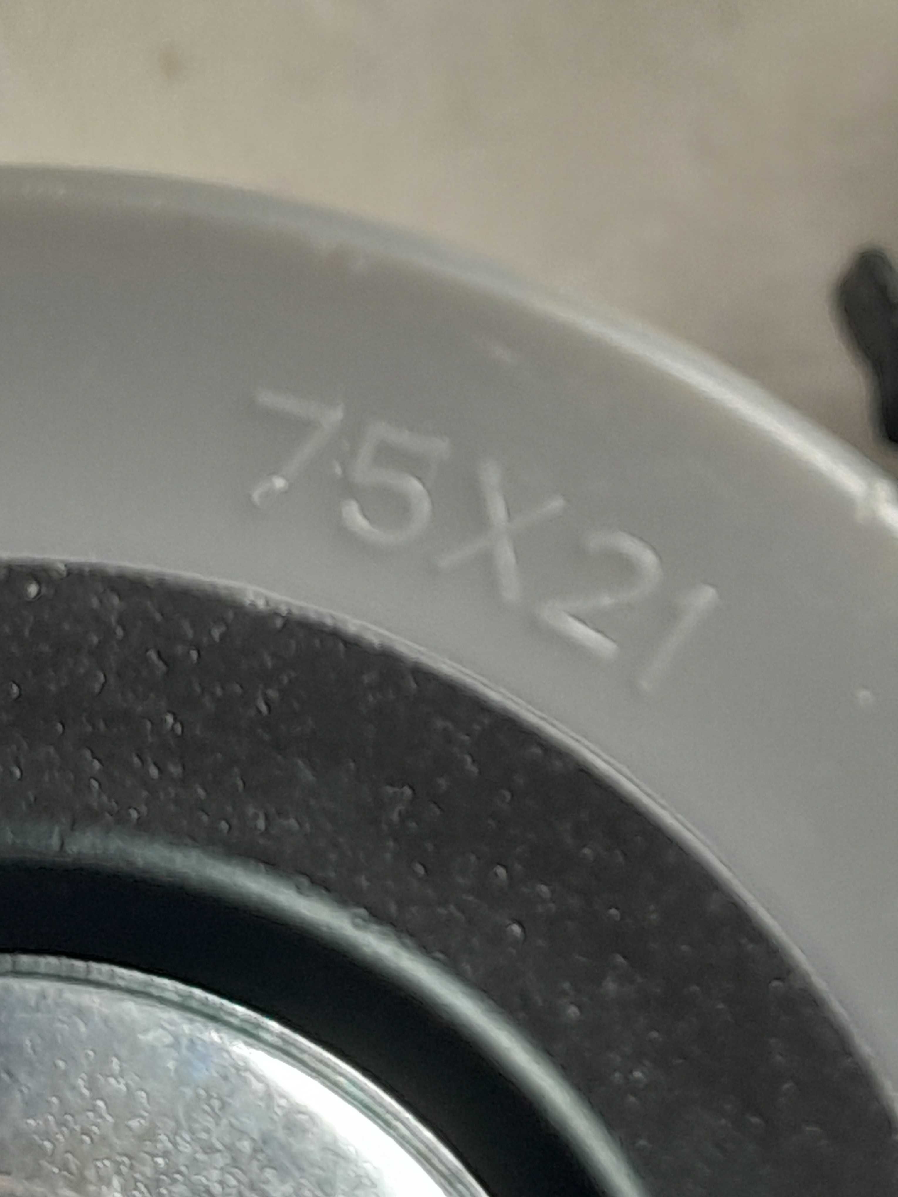 Kółko skrętne fi 75 mm z hamulcem z cokołem przykręcanym nowe outlet