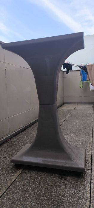 Gaiola e base vertical