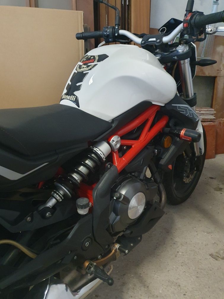 Mota Benelli bn302