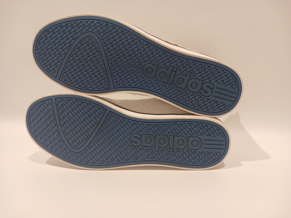 Мужские-Кроссовки-Adidas