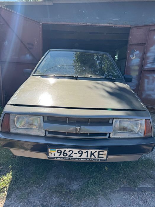 Автомобіль ВАЗ 2109