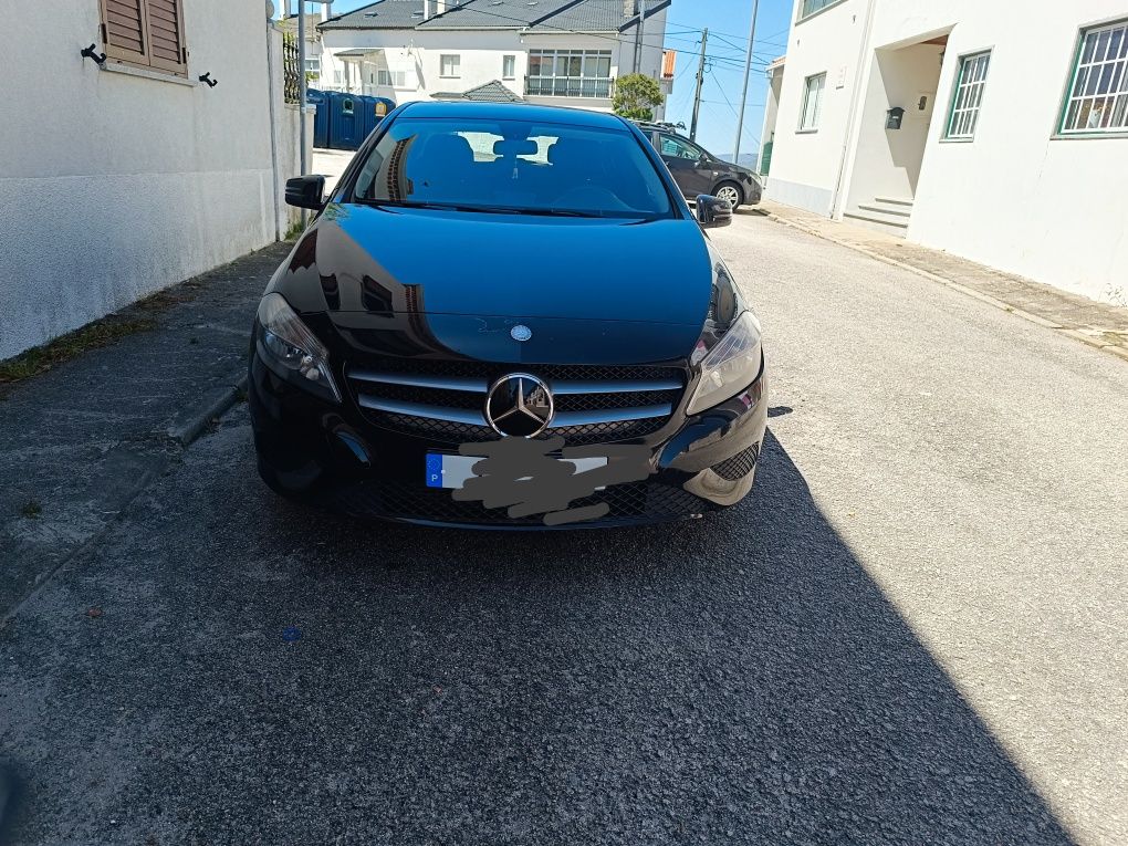 Vendo/troco mercedes A180 CDI com kits a45 amg