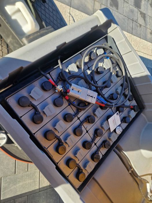 Szorowarka samojezdna Ghibli & Wirbel Runner 150 prawie nowa 60mth