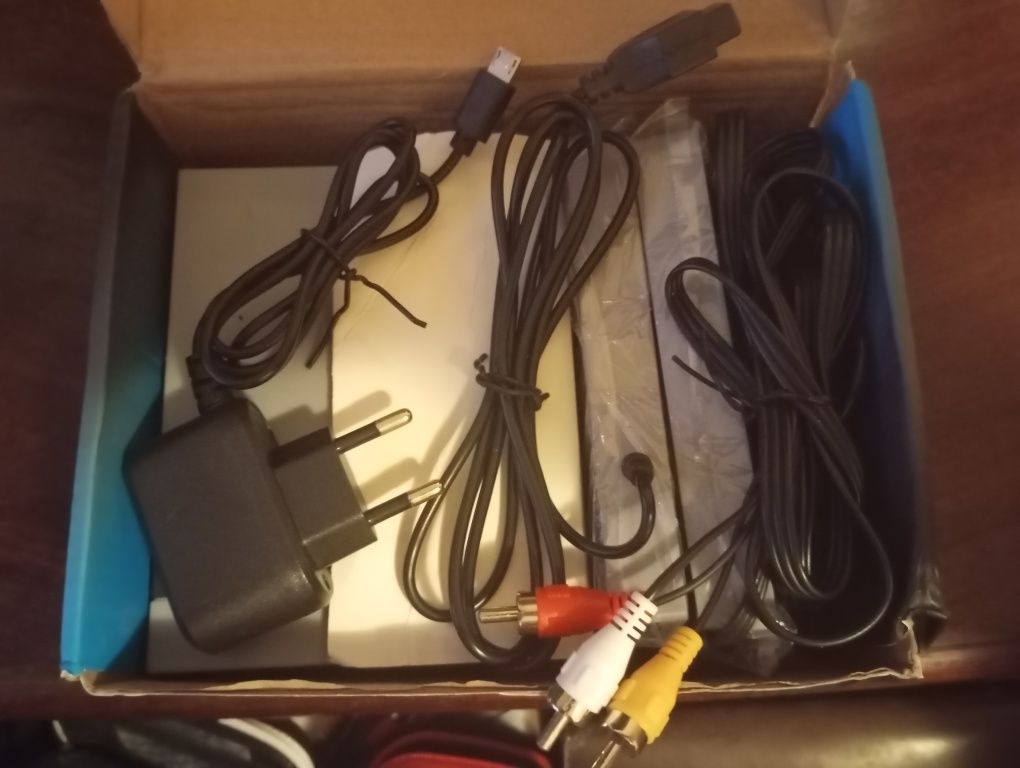 Mini Consola Retro (620 em 1)