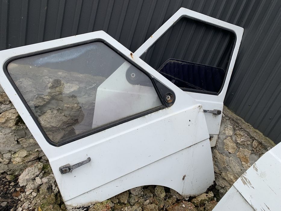 Двері до РАФ. Бокові. Передні ліві і праві.