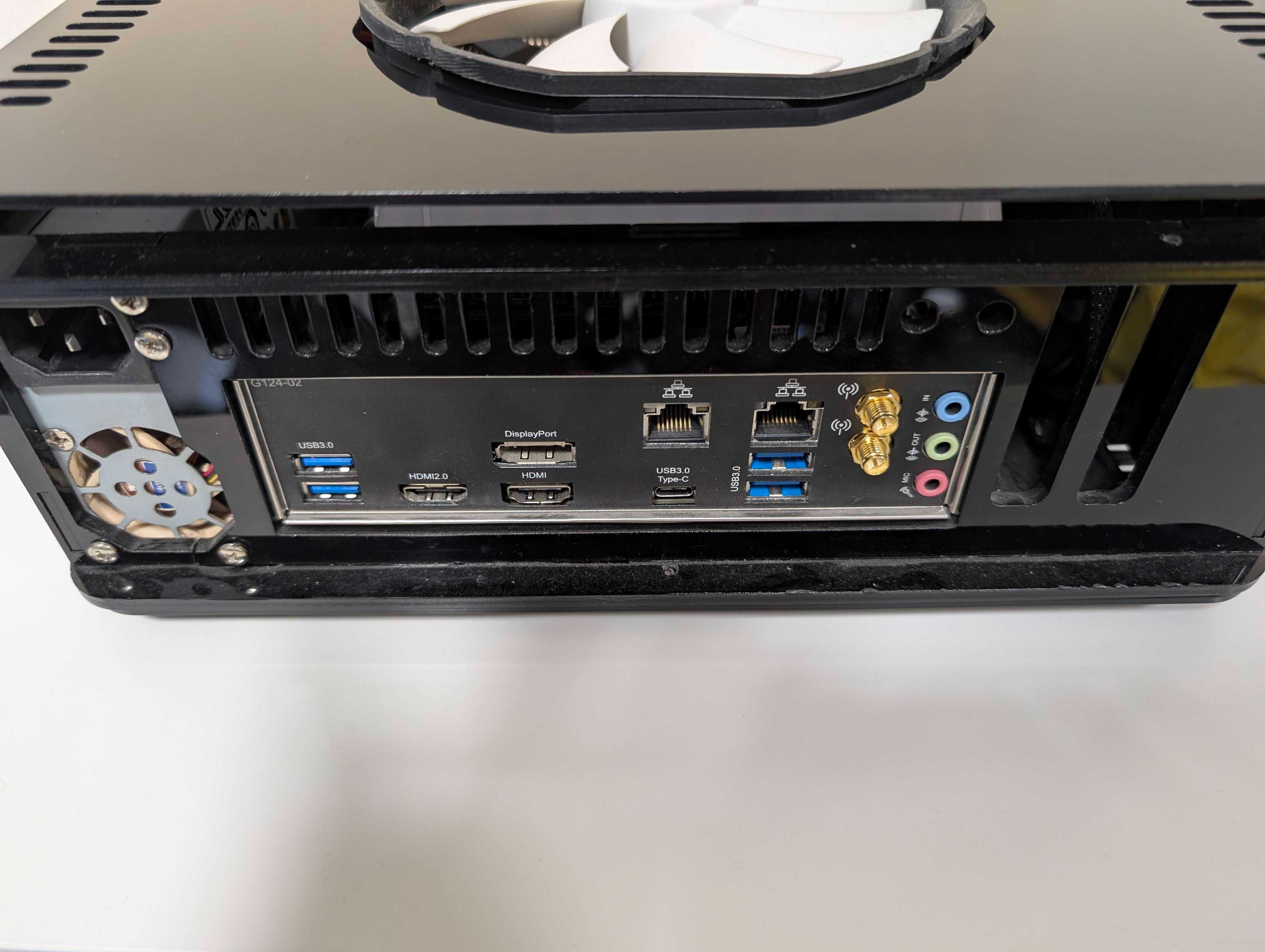 Mini PC / komputer z procesorem I5 9400F + 8GB RAM