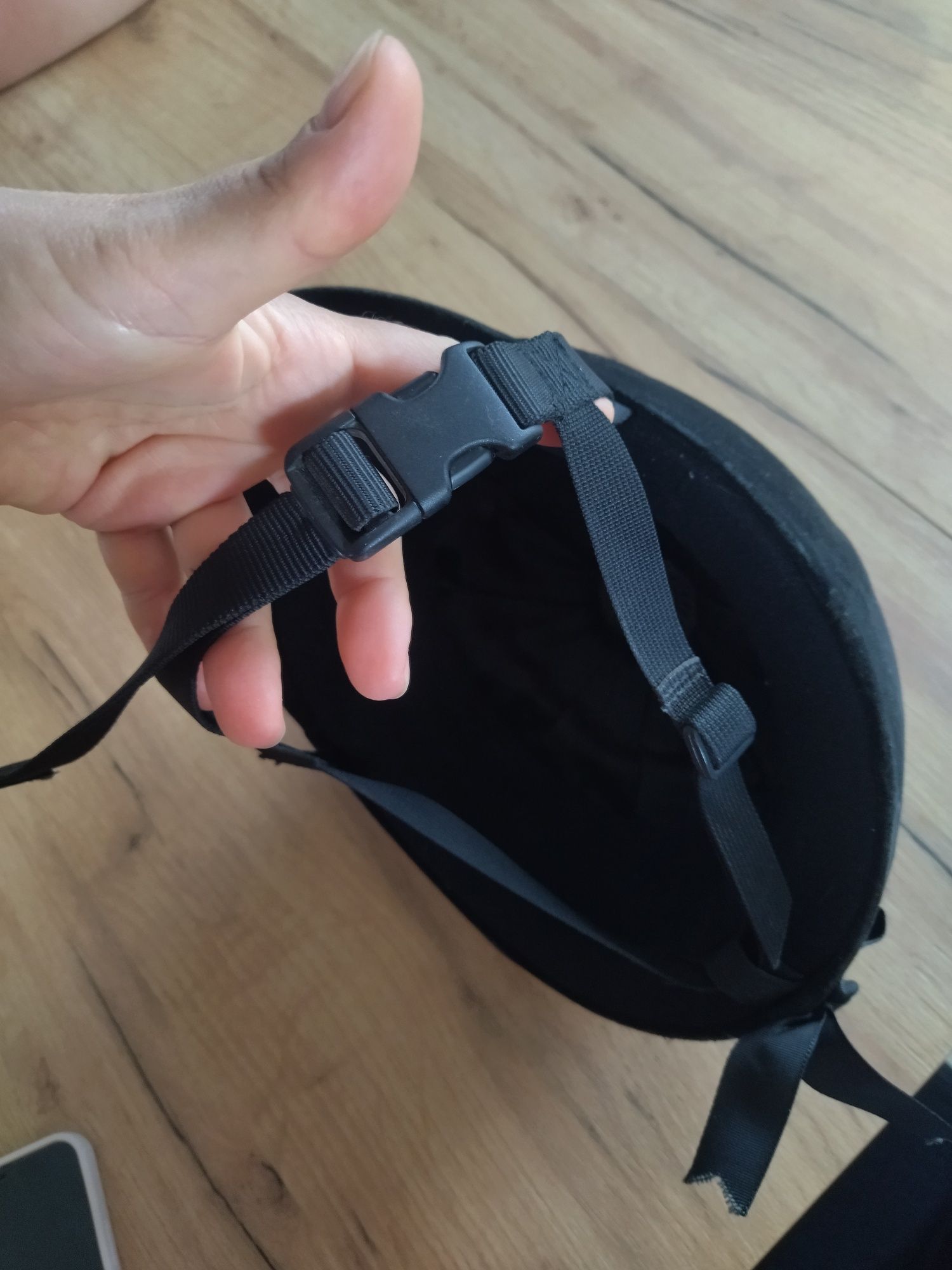 Kask jeździecki zamsz
