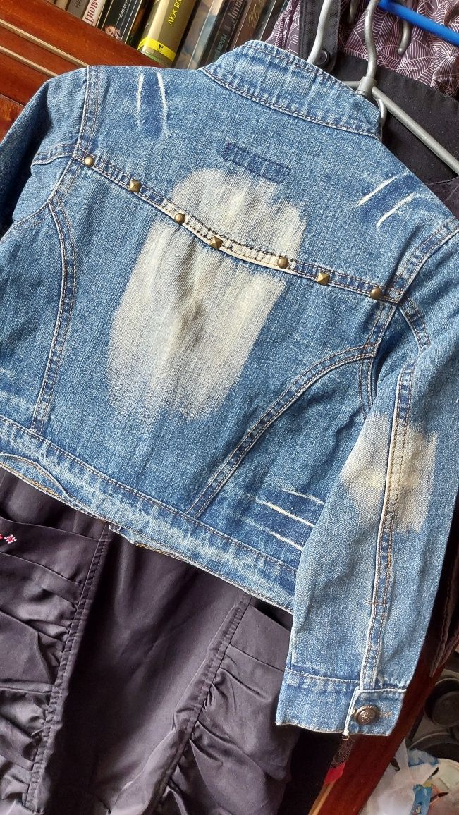 Куртка джинсова на 7-9 років зріст 130