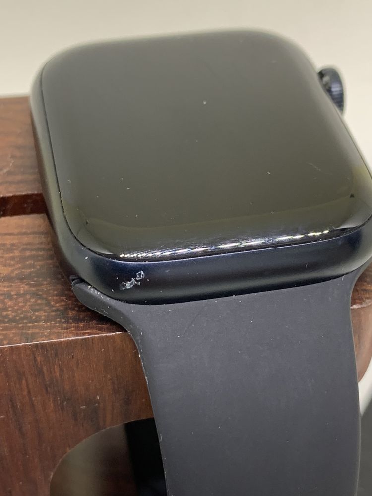 Оригінальні  apple watch series 7 45 mm space gray