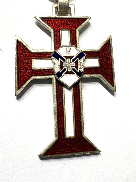 F C Belense Cruz de Cristo de 1979 esmaltada