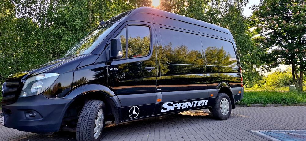 Mercedes-Benz Sprinter  Efektowny Mercedes Sprinter -samochód prywatny