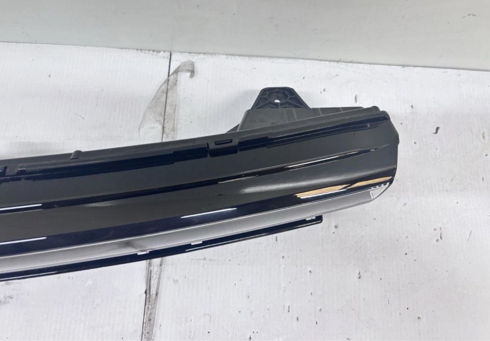 Передні центральні денні ходові вогні для CHEVROLET EQUINOX EV