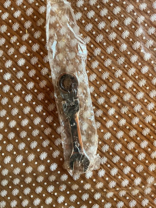 Ключ 10мм рожково-накидной трещоточний с поворотной головкой усилений