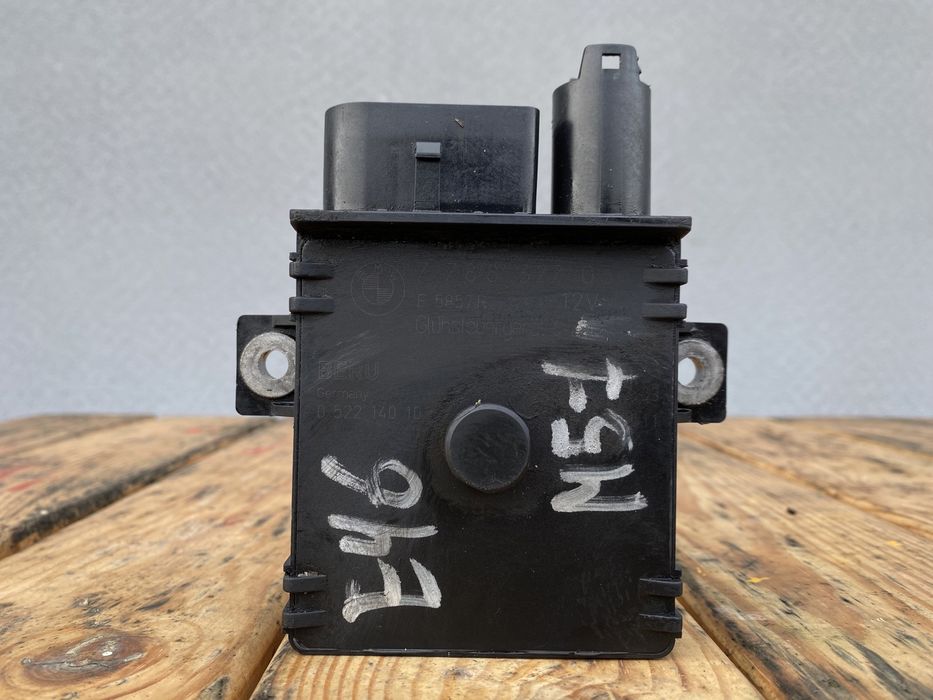 Реле свечей накала M57N 3.0 d Beru 2.5 дизель Е60 Е90 Х5 Свічок