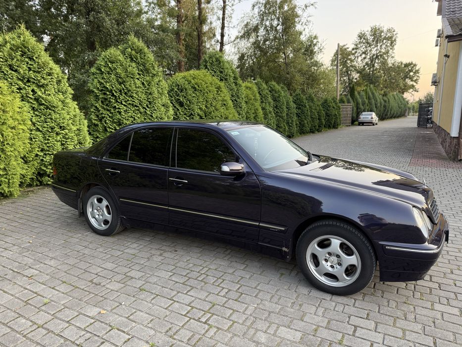 Mercedes W210 E270