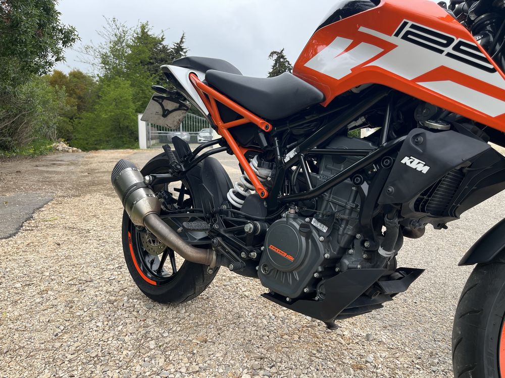 KTM Duke 125 - Laranja