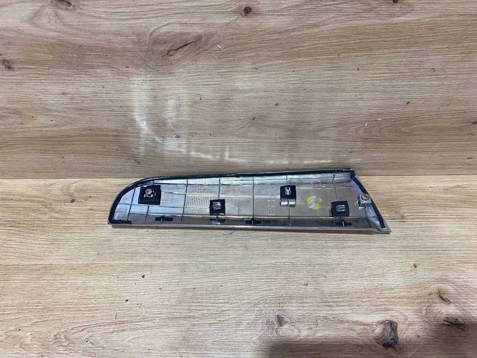 Накладка Молдинг Хром задньої правої дверки Kia Sportage 3 Спортейдж