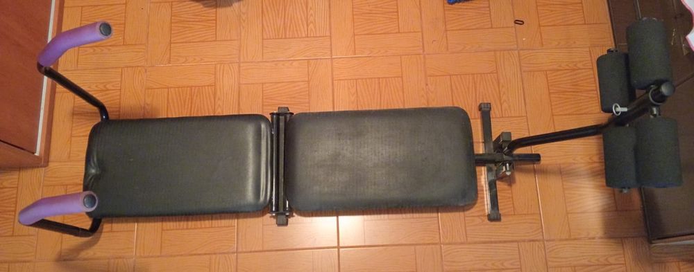 Máquina de musculação abdominal