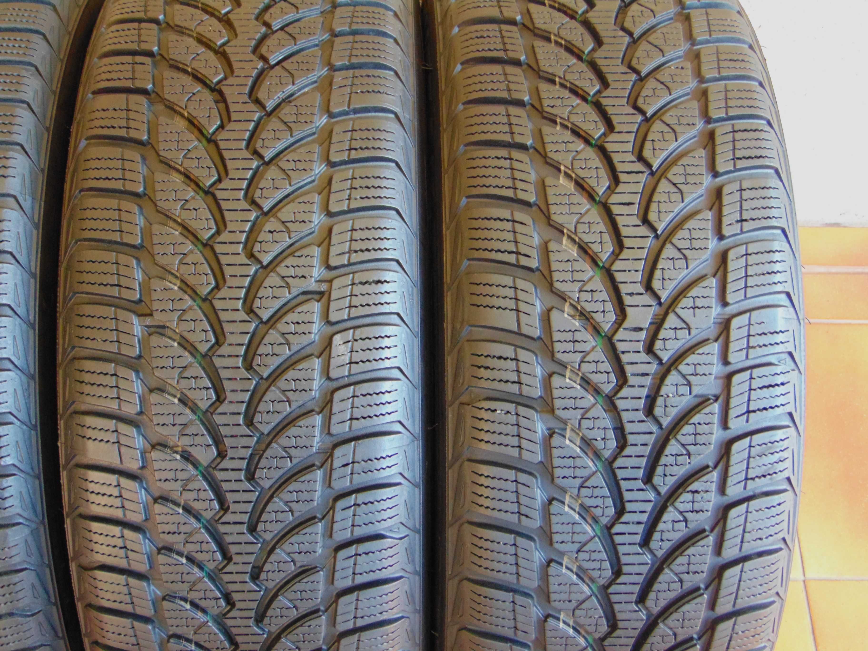 Opony Zimowe 205/55 R16 BRIDGESTONE BLIZZAK LM-32 kpl.