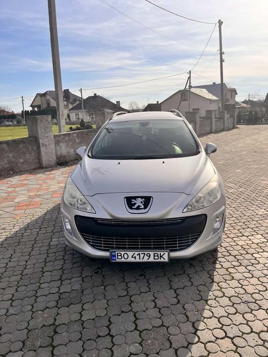 Проється Peugeot