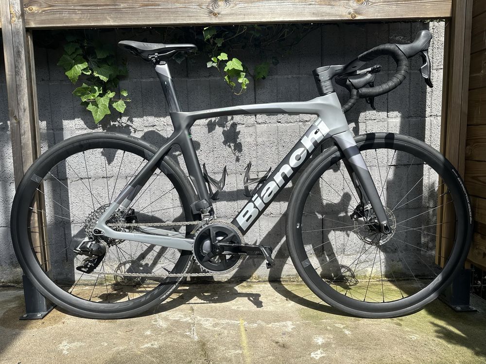 Bianchi Oltre XR4 Sram Rival eTap AXS 55cm Vision Fulcrum