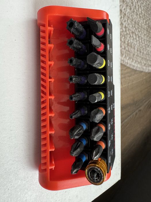 Набір з 19 шт. свердел Dnipro-M діаметром 25 мм