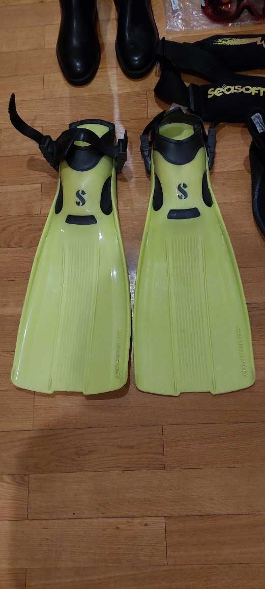Mergulho/snorkeling  conjunto de equipamento semi-novo